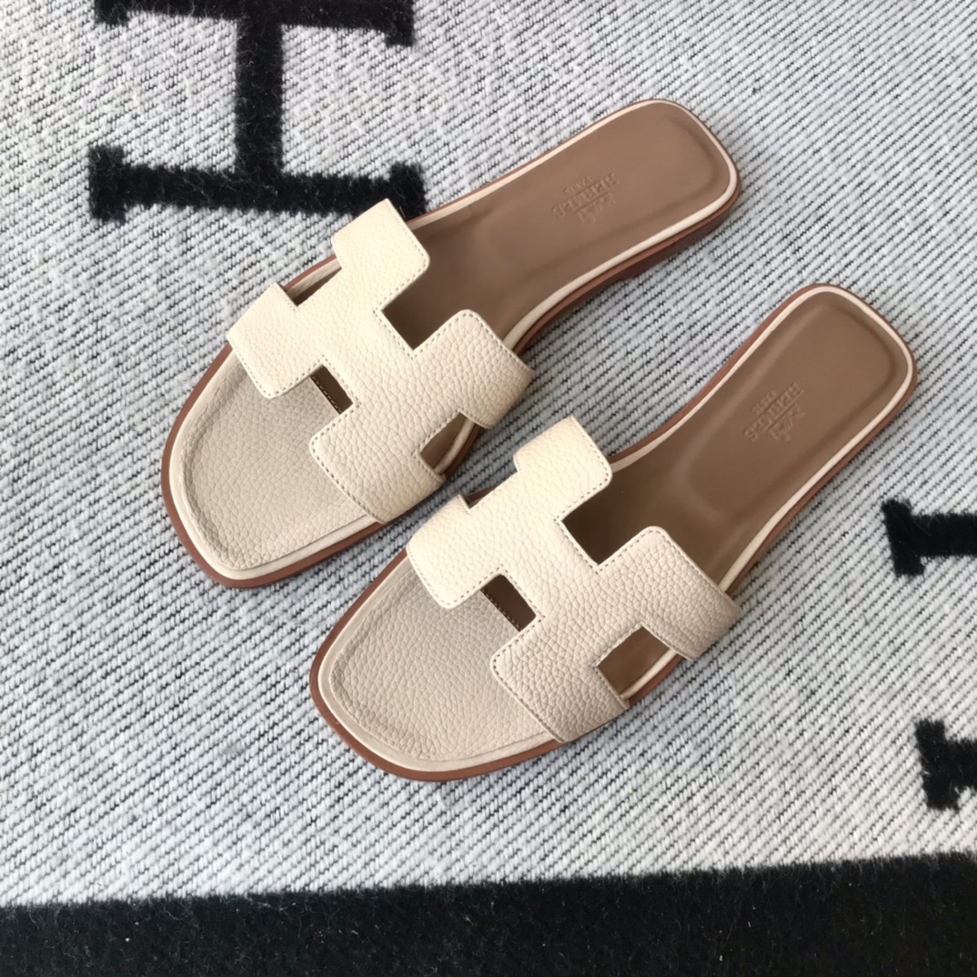 에르메스 올수공 오란 슬리퍼 샌들 토고 23